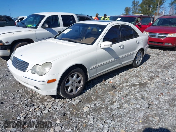 2002 Mercedes-Benz C 230/260/280/320 with VIN WDBRF61J32E006587, listed as a IAAI auction lot 41373136 with 144,026 mi miles and . Bid and sale history available at carsss.com. Image 2.