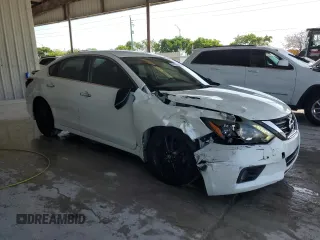 2017 Nissan Altima SV with VIN 1N4AL3AP5HC291829, listed as a Copart auction lot 57784925 with 38,972 mi miles and Salvage title. Bid and sale history available at DreamBid. Image 4.