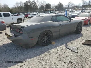 2018 Dodge Challenger SXT z VIN 2C3CDZAG4JH118524, wystawiony jako Copart lot #49784495 z przebiegiem 142 701 mil mil oraz Szkoda całkowita • Salvage title. Historia ofert i sprzedaży dostępna na DreamBid. Obrazek 3.