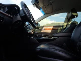 2017 Kia Cadenza Premium with VIN KNALB4J16H5049057, listed as a Copart auction lot 76202044 with 74,617 mi miles and Salvage Title. Bid and sale history available at carsss.com. Image 7.
