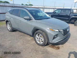 2024 Hyundai Tucson SEL z VIN 5NMJB3DE2RH420670, wystawiony jako IAAI lot #42454747 z przebiegiem 25 764 mil mil oraz . Historia ofert i sprzedaży dostępna na DreamBid. Obrazek 1.