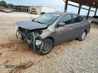 2016 Nissan Versa SV z VIN 3N1CN7AP2GL852241, wystawiony jako Copart lot #62852815 z przebiegiem 134 508 mil mil oraz Szkoda całkowita • Salvage title. Historia ofert i sprzedaży dostępna na DreamBid. Obrazek 1.