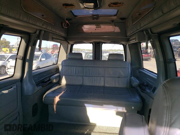 2003 Chevrolet Express Cargo YF7 Upfitter z VIN 1GBFG15T931206029, wystawiony jako Copart lot #81204824 z przebiegiem 102 834 mil mil oraz Szkoda całkowita • Salvage title. Historia ofert i sprzedaży dostępna na DreamBid. Obrazek 10.