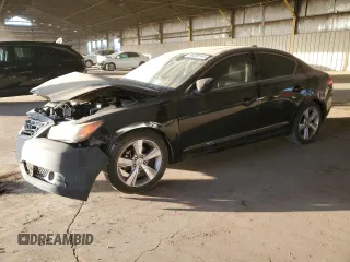 2013 Acura ILX Premium Pkg with VIN 19VDE1F55DE004305, listed as a Copart auction lot 86206144 with 197,595 mi miles and Salvage Title. Bid and sale history available at carsss.com. Image 1.