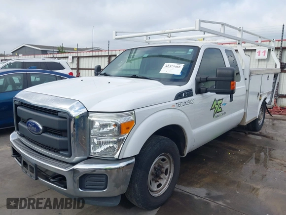 2016 Ford F-250 XL with VIN 1FD7X2A60GEA17446, listed as a IAAI auction lot 42373465 with 117,847 mi miles and . Bid and sale history available at DreamBid. Image 2.