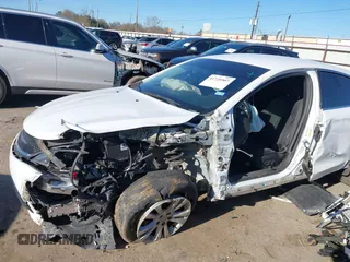 2015 Chrysler 200 Limited with VIN 1C3CCCAB7FN737119, listed as a IAAI auction lot 41725907 with 169,720 mi miles. Bid and sale history available at carsss.com. Image 6.