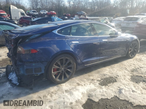2020 Tesla Model S Performance z VIN 5YJSA1E47LF402269, wystawiony jako Copart lot #88001975 z przebiegiem Nie podano mil oraz Szkoda całkowita • Salvage title. Historia ofert i sprzedaży dostępna na DreamBid. Obrazek 3.