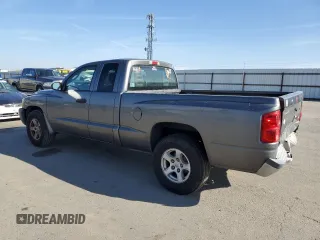 2005 Dodge Dakota SLT with VIN 1D7HE42K65S314246, listed as a Copart auction lot 42402995 with 189,197 mi miles and Salvage Title. Bid and sale history available at carsss.com. Image 2.