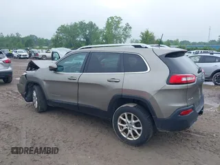 2017 Jeep Cherokee Latitude with VIN 1C4PJMCB3HW657318, listed as a IAAI auction lot 42429044 with 133,335 mi miles and . Bid and sale history available at DreamBid. Image 3.