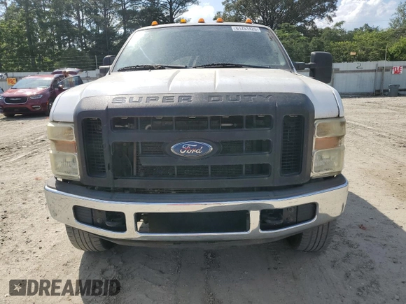 2008 Ford F-250 XL with VIN 1FTSX21598EA73327, listed as a Copart auction lot 61251425 with 216,694 mi miles and Salvage title. Bid and sale history available at DreamBid. Image 5.