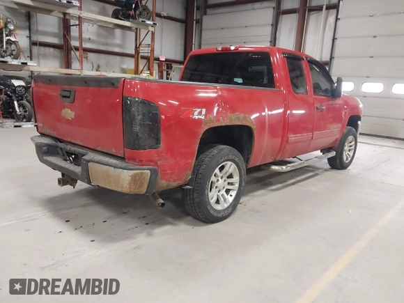 2012 Chevrolet Silverado 1500 LT with VIN 1GCRKSE79CZ259900, listed as a IAAI auction lot 41973761 with 281,501 mi miles. Bid and sale history available at carsss.com. Image 4.