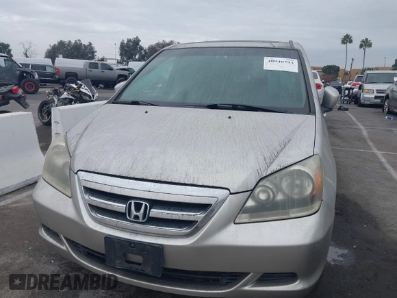 2007 Honda Odyssey EX-L with VIN 5FNRL38647B413026, listed as a IAAI auction lot 41824641 with 221,480 mi miles. Bid and sale history available at carsss.com. Image 6.