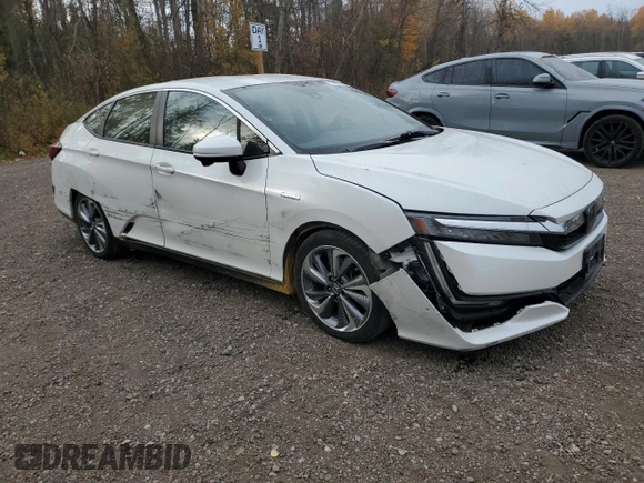 2018 Honda Clarity Plug-In Hybrid with VIN JHMZC5F12JC800082, listed as a Copart auction lot 76890794 with 211,051 mi miles and Clean Title. Bid and sale history available at carsss.com. Image 4.