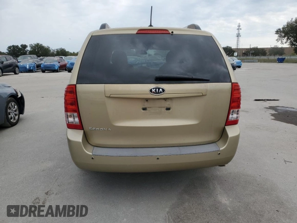 2011 Kia Sedona LX with VIN KNDMG4C76B6367949, listed as a Copart auction lot 76192014 with 84,628 mi miles and Clean Title. Bid and sale history available at carsss.com. Image 6.