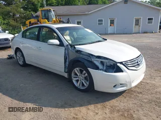 2011 Nissan Altima SR with VIN 1N4BL2AP5BN435860, listed as a IAAI auction lot 42401986 with 61,284 mi miles and . Bid and sale history available at DreamBid. Image 1.