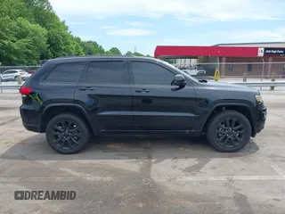 2019 Jeep Grand Cherokee Altitude with VIN 1C4RJFAG5KC830722, listed as a IAAI auction lot 42302581 with Not provided miles and . Bid and sale history available at DreamBid. Image 13.