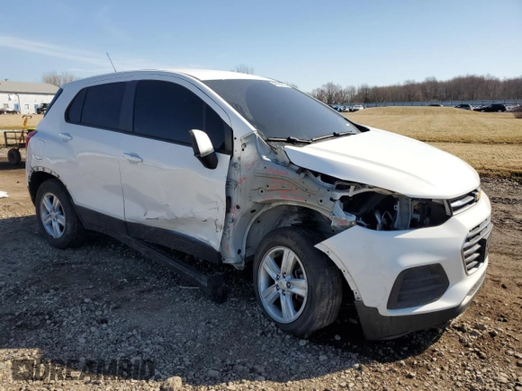 2021 Chevrolet Trax LS with VIN KL7CJNSB6MB349841, listed as a Copart auction lot 48865625 with 33,936 mi miles and Salvage Title. Bid and sale history available at carsss.com. Image 4.