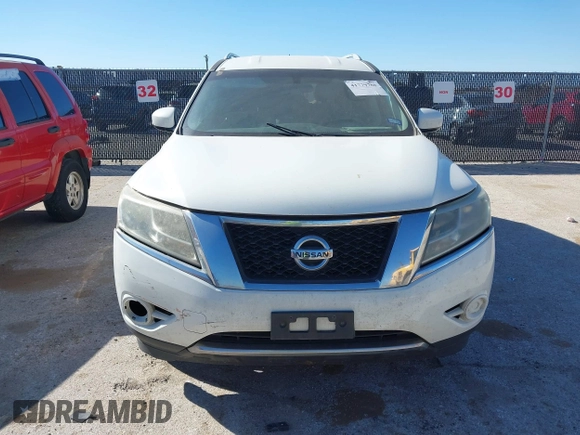 2015 Nissan Pathfinder SV with VIN 5N1AR2MN8FC668305, listed as a IAAI auction lot 41779780 with 216,818 mi miles. Bid and sale history available at carsss.com. Image 12.