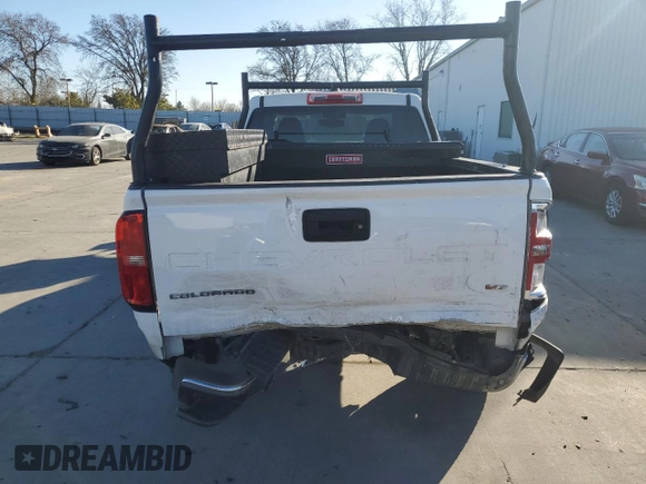 2020 Chevrolet Colorado 2WD LT with VIN 1GCHSCEA1L1211674, listed as a Copart auction lot 89128635 with 131,449 mi miles and Salvage Title. Bid and sale history available at DreamBid. Image 6.