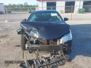 2017 Toyota Camry XLE z VIN 4T1BF1FK0HU277334, wystawiony jako IAAI lot #42312610 z przebiegiem 116 948 mil mil oraz . Historia ofert i sprzedaży dostępna na DreamBid. Obrazek 12.