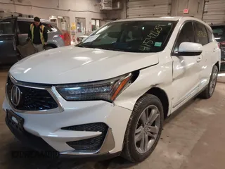 2019 Acura RDX w/Advance Pkg with VIN 5J8TC2H72KL016172, listed as a IAAI auction lot 41542639 with 105,104 mi miles. Bid and sale history available at carsss.com. Image 6.
