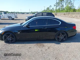 2013 BMW 3 Series 328i xDrive with VIN WBAKF5C51DJ297708, listed as a IAAI auction lot 41736962 with 113,064 mi miles. Bid and sale history available at carsss.com. Image 13.