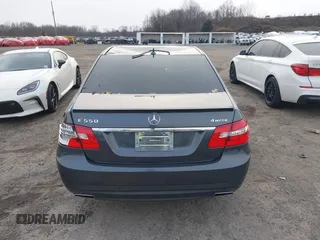 2010 Mercedes-Benz E-Class E 550 Luxury with VIN WDDHF9AB8AA144791, listed as a IAAI auction lot 41247610 with 138,972 mi miles. Bid and sale history available at carsss.com. Image 16.