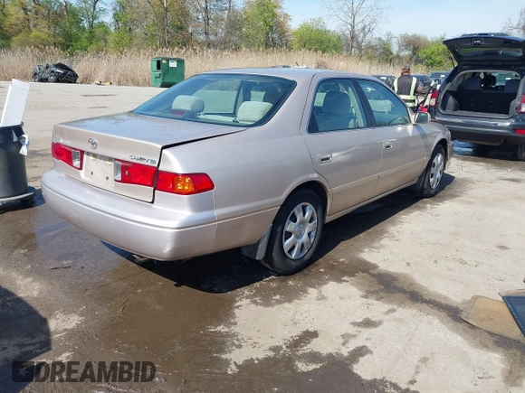 2001 Toyota Camry CE with VIN 4T1BG22K11U114688, listed as a IAAI auction lot 42065715 with 150,181 mi miles. Bid and sale history available at carsss.com. Image 4.