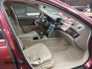 2006 Acura RL z VIN JH4KB16566C008802, wystawiony jako IAAI lot #41457360 z przebiegiem 212 443 mil mil oraz . Historia ofert i sprzedaży dostępna na DreamBid. Obrazek 5.