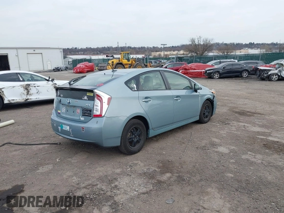 2014 Toyota Prius Four with VIN JTDKN3DU7E1752501, listed as a IAAI auction lot 41833673 with 97,001 mi miles. Bid and sale history available at carsss.com. Image 4.