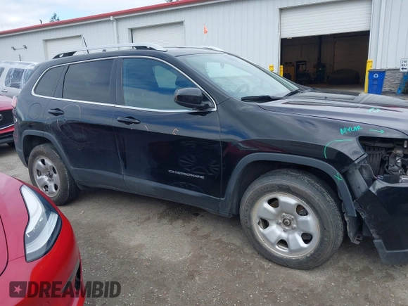 2019 Jeep Cherokee Latitude with VIN 1C4PJMCX9KD255382, listed as a IAAI auction lot 41903951 with 139,741 mi miles. Bid and sale history available at carsss.com. Image 14.