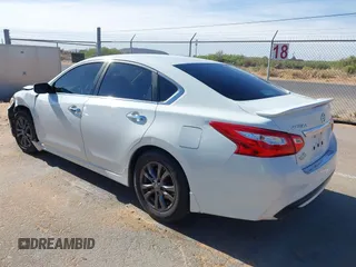 2016 Nissan Altima S z VIN 1N4AL3AP4GN382092, wystawiony jako IAAI lot #42244298 z przebiegiem 161 572 mil mil oraz . Historia ofert i sprzedaży dostępna na DreamBid. Obrazek 3.