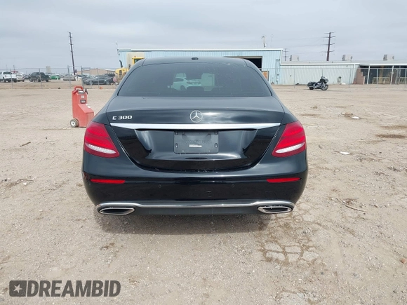 2017 Mercedes-Benz E with VIN WDDZF4JB9HA172715, listed as a IAAI auction lot 41570470 with 101,492 mi miles. Bid and sale history available at carsss.com. Image 16.