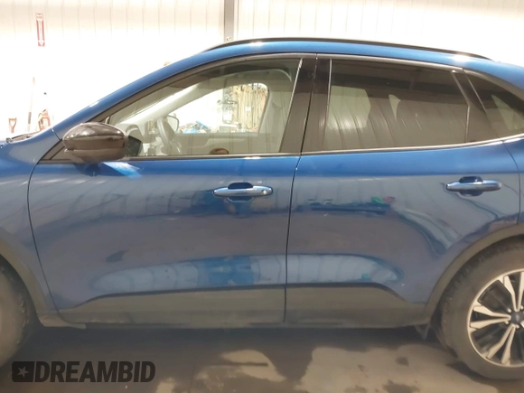 2022 Ford Escape SE with VIN 1FMCU9G60NUB52307, listed as a IAAI auction lot 41184841 with 10,823 mi miles. Bid and sale history available at carsss.com. Image 15.
