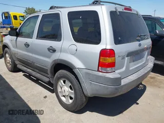 2002 Ford Escape XLT с VIN 1FMCU03142KA38985, выставлен на аукционе IAAI как лот 42663989 с пробегом 152 626 миль миль и . История ставок и продаж доступна на DreamBid. Изображение 3.