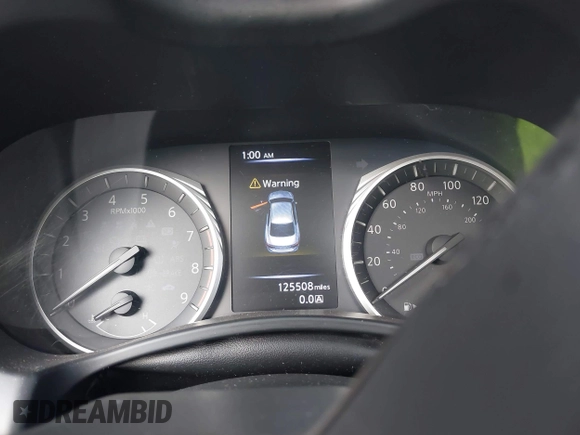 2018 Infiniti Q50 3.0t LUXE with VIN JN1EV7AP2JM363487, listed as a IAAI auction lot 40621618 with 125,508 mi miles. Bid and sale history available at carsss.com. Image 7.
