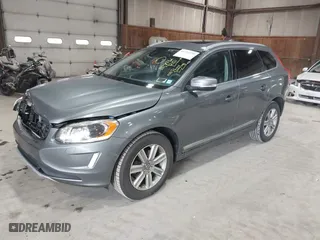 2017 Volvo XC60 Inscription with VIN YV440MRU1H2017062, listed as a IAAI auction lot 41723799 with 110,954 mi miles. Bid and sale history available at carsss.com. Image 2.