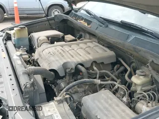 2010 Toyota Tundra Limited z VIN 5TFFY5F11AX093409, wystawiony jako IAAI lot #42220554 z przebiegiem 224 602 mil mil oraz . Historia ofert i sprzedaży dostępna na DreamBid. Obrazek 20.