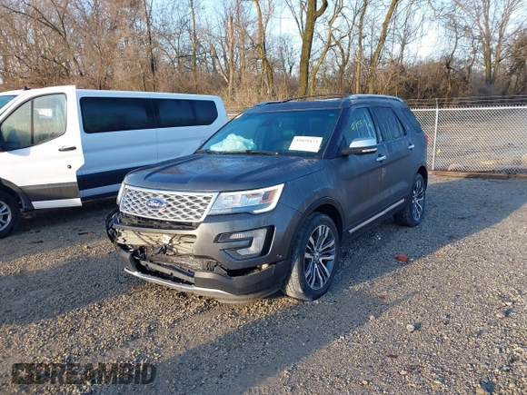 2016 Ford Explorer Platinum z VIN 1FM5K8HT8GGC59412, wystawiony jako IAAI lot #41859172 z przebiegiem 101 631 mil mil oraz . Historia ofert i sprzedaży dostępna na DreamBid. Obrazek 19.