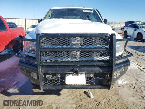 2018 Ram 2500 Big Horn z VIN 3C6UR5DL2JG215568, wystawiony jako Copart lot #87647215 z przebiegiem 86 113 mil mil oraz Szkoda całkowita • Salvage title. Historia ofert i sprzedaży dostępna na DreamBid. Obrazek 5.