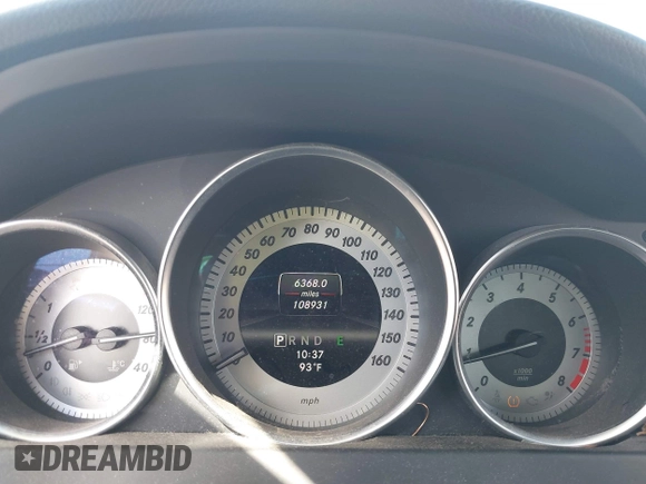 2013 Mercedes-Benz C C 250 Sport with VIN WDDGF4HB2DF984626, listed as a IAAI auction lot 40576272 with 108,931 mi miles. Bid and sale history available at carsss.com. Image 7.