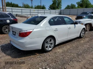 2009 BMW 5 Series 528i with VIN WBANU53579C120532, listed as a Copart auction lot 54745385 with 200,789 mi miles and Clean Title. Bid and sale history available at carsss.com. Image 3.