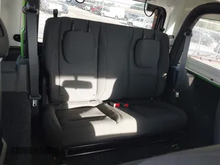 2019 Jeep Wrangler Sport S z VIN 1C4HJXAN0KW661787, wystawiony jako IAAI lot #42238918 z przebiegiem 25 364 mil mil oraz . Historia ofert i sprzedaży dostępna na DreamBid. Obrazek 8.