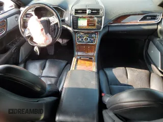 2017 Lincoln Continental Reserve с VIN 1LN6L9NP1H5600693, выставлен на аукционе Copart как лот 64002605 с пробегом 71 443 миль миль и Списание • Salvage title. История ставок и продаж доступна на DreamBid. Изображение 8.