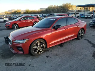 2019 Volvo S60 R-Design with VIN 7JRA22TM1KG002215, listed as a Copart auction lot 83347394 with 105,046 mi miles and Salvage Title. Bid and sale history available at carsss.com. Image 1.