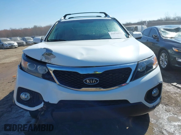 2013 Kia Sorento EX with VIN 5XYKUDA26DG411648, listed as a IAAI auction lot 41878842 with 87,631 mi miles. Bid and sale history available at carsss.com. Image 12.