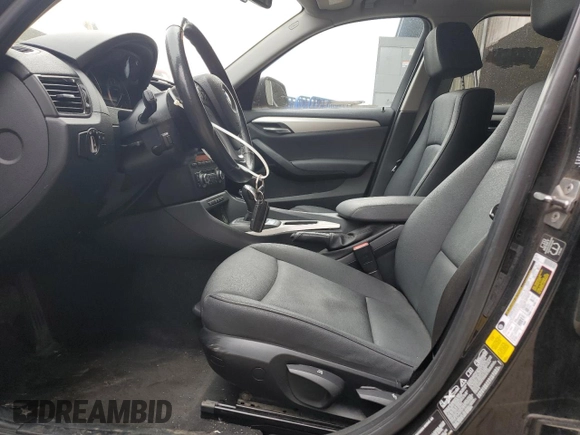 2014 BMW X1 xDrive28i with VIN WBAVL1C56EVY18897, listed as a Copart auction lot 47268615 with 270,512 mi miles and Clean Title. Bid and sale history available at carsss.com. Image 7.