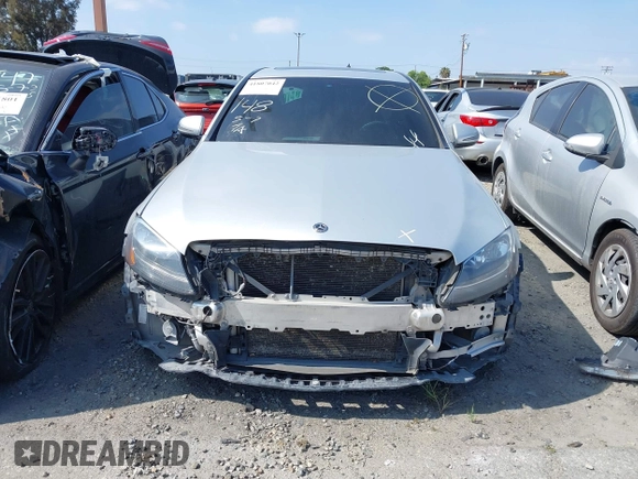 2018 Mercedes-Benz C with VIN 55SWF4JB4JU257082, listed as a IAAI auction lot 41807042 with 90,197 mi miles. Bid and sale history available at carsss.com. Image 13.