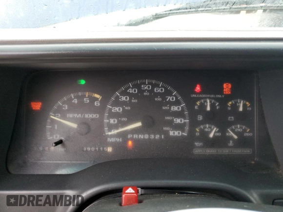 1996 Chevrolet Suburban with VIN 1GNEC16R8TJ359059, listed as a Copart auction lot 86344584 with 390,115 mi miles and Salvage Title. Bid and sale history available at carsss.com. Image 9.