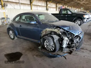 2019 Volkswagen Beetle S with VIN 3VWFD7AT5KM709245, listed as a Copart auction lot 45372205 with 0 mi miles and Salvage Title. Bid and sale history available at carsss.com. Image 4.